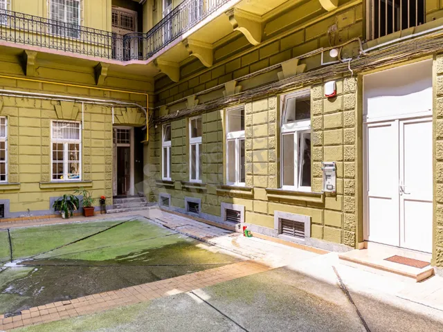 Kiadó lakás Budapest I. kerület, Csalogány utca 40 nm