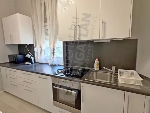 Kiadó lakás Budapest VI. kerület 65 nm