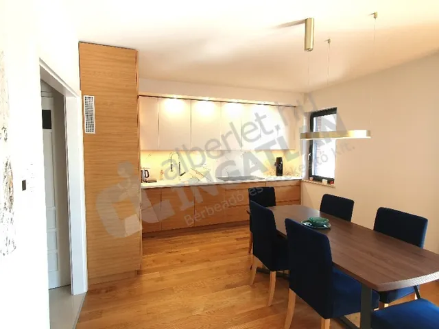 Kiadó lakás Budapest I. kerület, Toldy Ferenc utca 94 nm