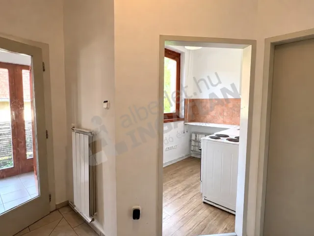 Kiadó ház Budapest IV. kerület, Istvántelek, Zichy Mihály utca 90 nm