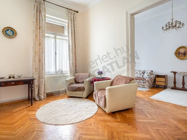 Kiadó lakás Budapest V. kerület, Belváros, Kossuth Lajos utca 73 nm