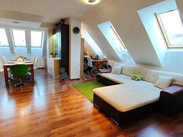 Kiadó lakás Budapest VIII. kerület, Víg utca 112 nm