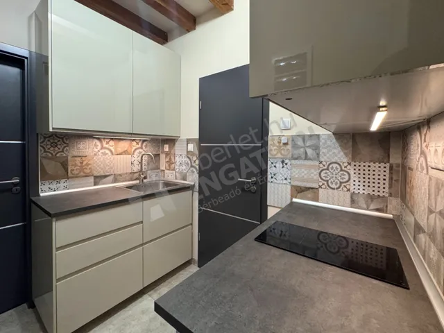 Kiadó lakás Budapest XI. kerület, Kelenvölgy, Péterhegyi lejtő 60 nm