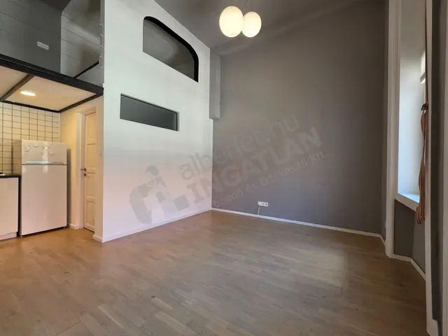 Kiadó lakás Budapest V. kerület, Belváros, Károly körút 45 nm