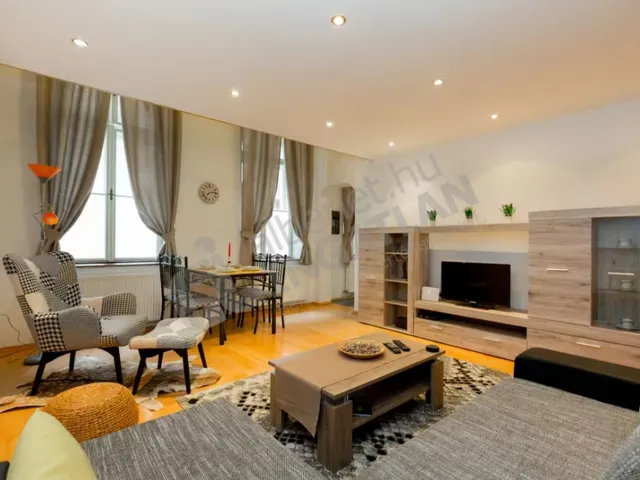 Kiadó lakás Budapest VI. kerület 74 nm
