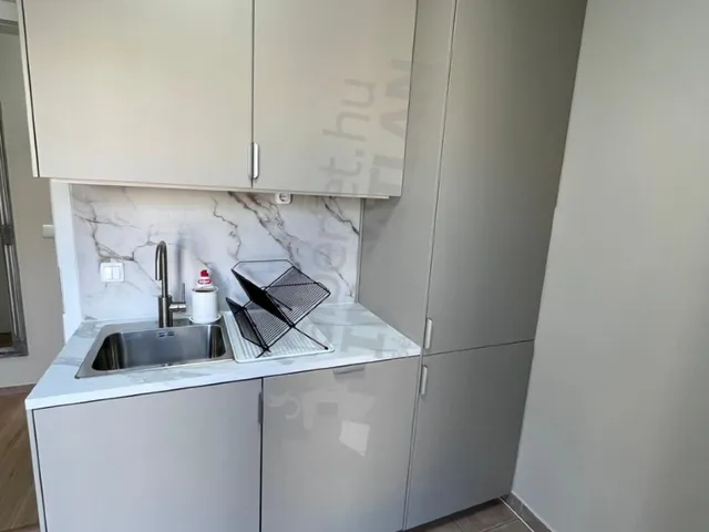 Kiadó lakás Budapest VIII. kerület, Práter utca 41 nm