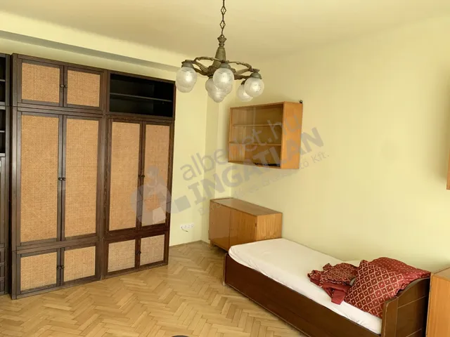 Kiadó lakás Budapest VI. kerület, Dózsa György út 81 nm