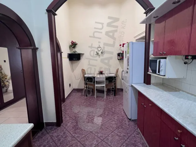 Kiadó lakás Budapest IX. kerület, Üllői út 70 nm