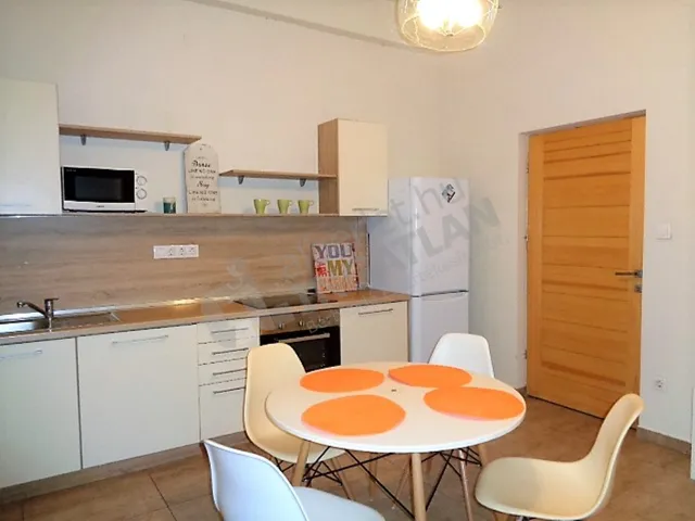Kiadó lakás Budapest VIII. kerület, Horánszky utca 67 nm