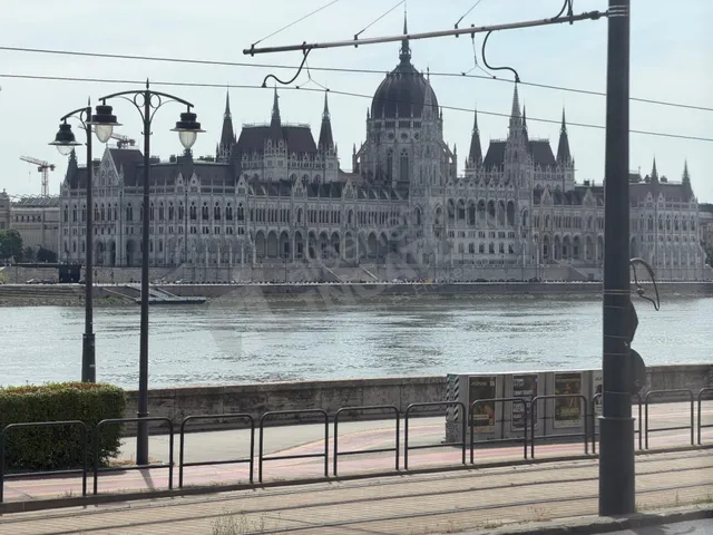 Eladó lakás Budapest II. kerület, Bem József tér 102 nm