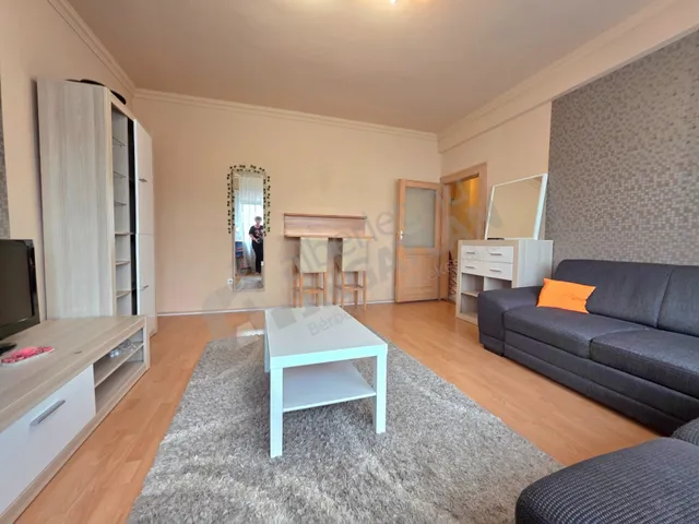 Kiadó lakás Budapest II. kerület, Szépvölgyi út 40 nm