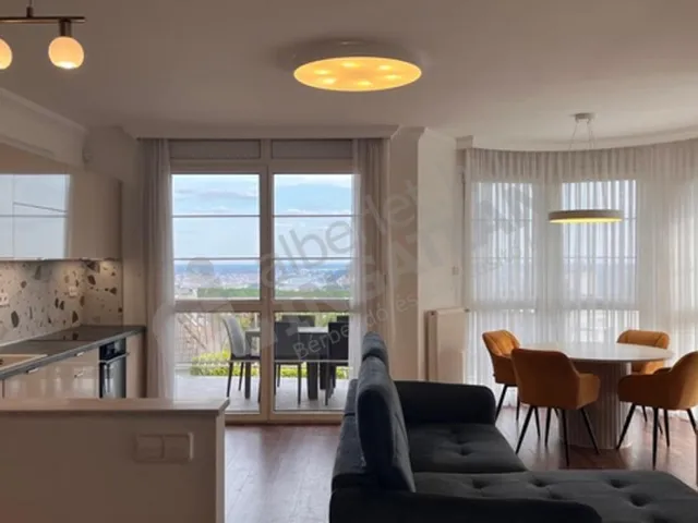 Kiadó lakás Budapest II. kerület, Szalamandra út 120 nm