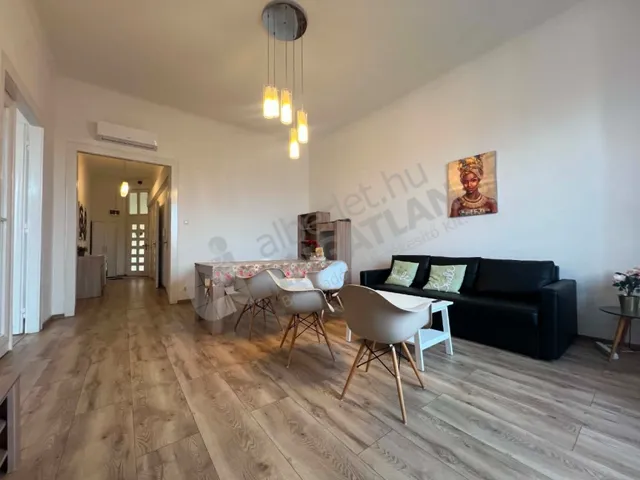 Kiadó lakás Budapest VII. kerület, Rákóczi út 91 nm