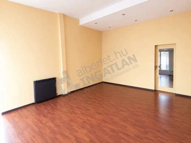 Kiadó kereskedelmi és ipari ingatlan Budapest V. kerület, Belváros 40 nm