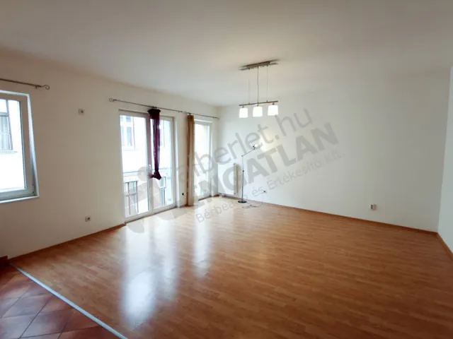 Kiadó lakás Budapest VII. kerület, Belső-Erzsébetváros, Dob utca 57 nm