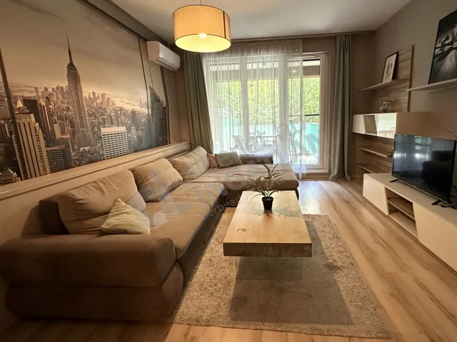 Kiadó lakás Budapest VIII. kerület, Corvin sétány 63 nm