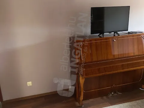 Kiadó lakás Budapest XIV. kerület, Herminamező, Nagy Lajos király útja 49 nm