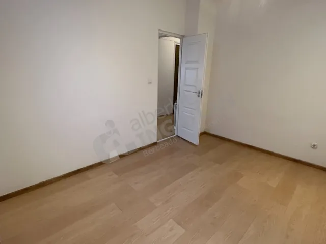 Kiadó lakás Budapest I. kerület, Naphegy utca 52 nm