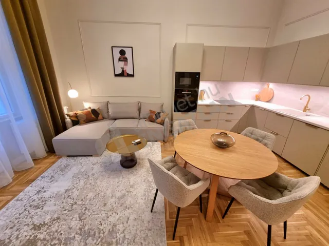 Eladó lakás Budapest VI. kerület 89 nm
