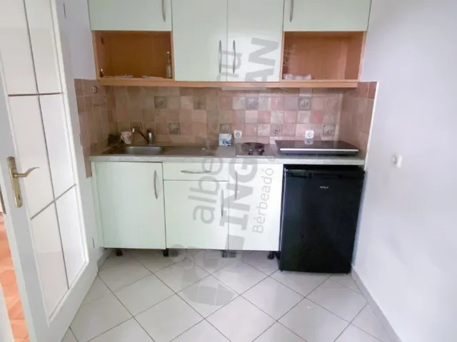 Kiadó lakás Budapest II. kerület, Hűvösvölgyi út 30 nm