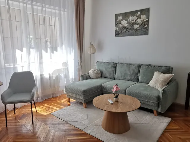 Kiadó lakás Budapest VI. kerület 42 nm