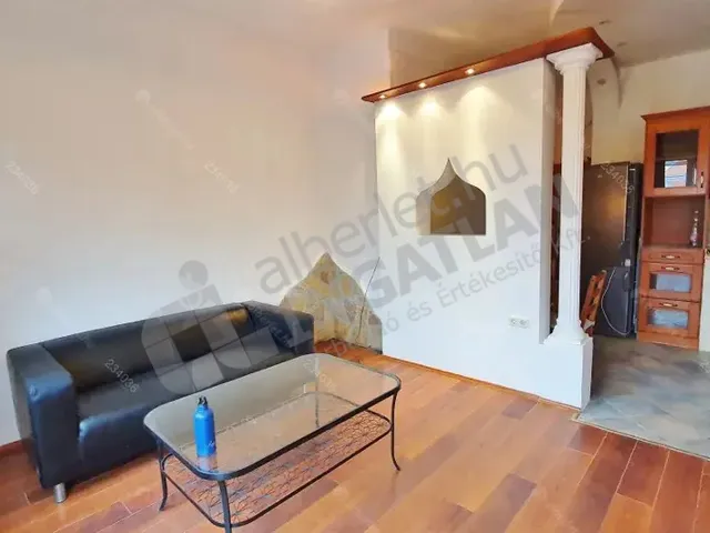 Kiadó lakás Budapest VI. kerület, Benczúr utca 50 nm