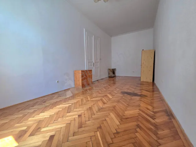 Kiadó lakás Budapest V. kerület, Lipótváros, Zoltán utca 110 nm