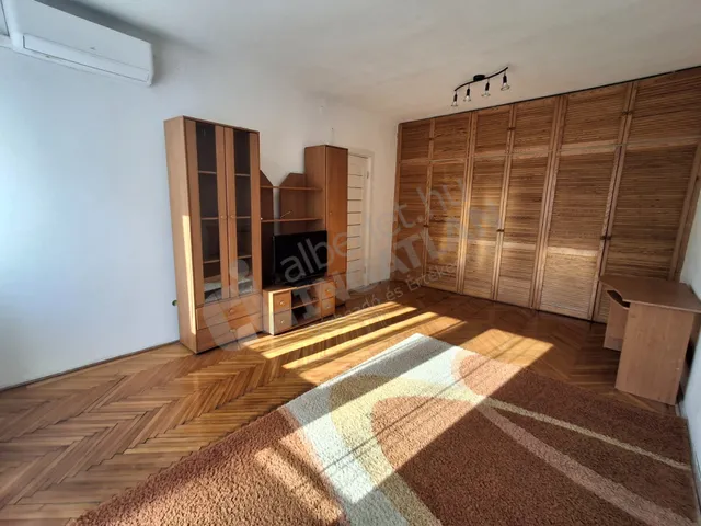 Kiadó lakás Budapest XVI. kerület, Koronafürt utca 42 nm