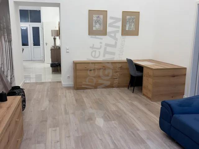 Kiadó lakás Budapest VIII. kerület, Üllői út 45 nm