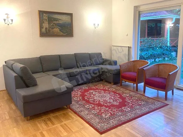 Kiadó ház Budapest II. kerület, Aszu utca 200 nm