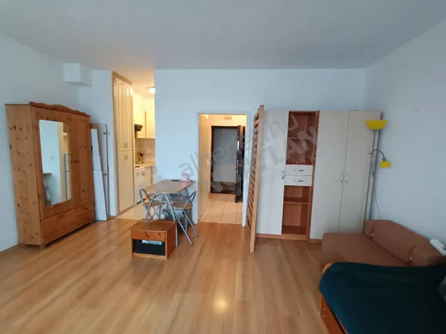 Kiadó lakás Budapest X. kerület, Tavas utca 30 nm