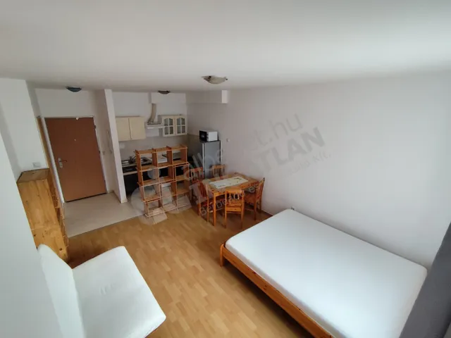Kiadó lakás Budapest XIII. kerület, Angyalföld, Szent László út 30 nm
