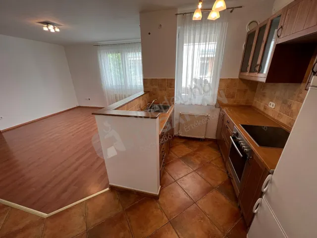 Kiadó lakás Budapest IV. kerület, Szabolcska Mihály utca 49 nm