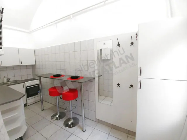 Kiadó lakás Budapest VII. kerület, Belső-Erzsébetváros, Erzsébet körút 26 nm