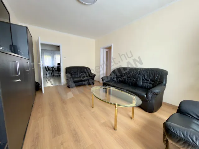 Kiadó lakás Budapest IV. kerület, Istvántelek, Latabár Kálmán utca 71 nm