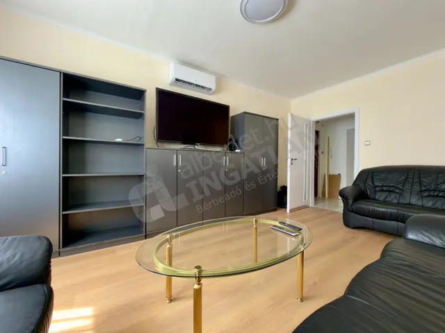 Kiadó lakás Budapest IV. kerület, Istvántelek, Latabár Kálmán utca 71 nm
