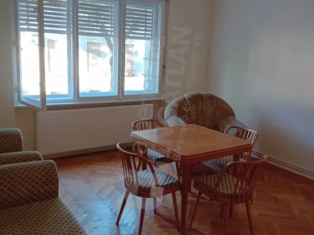 Kiadó lakás Budapest X. kerület, Petrőczy utca 52 nm