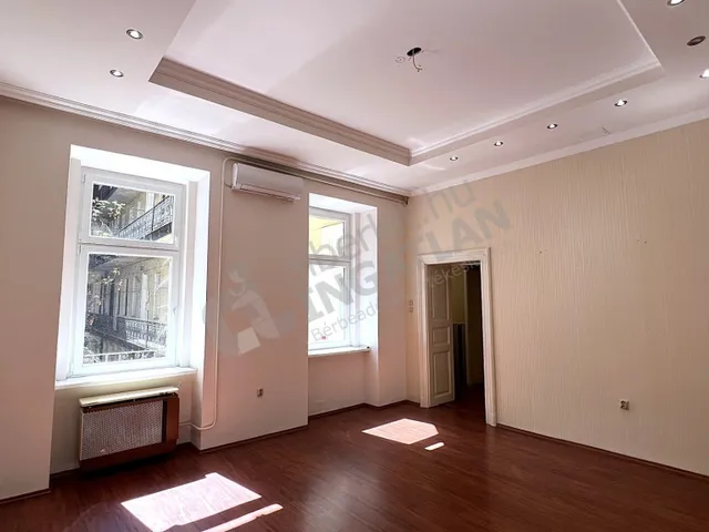 Eladó lakás Budapest VI. kerület, Teréz körút 87 nm