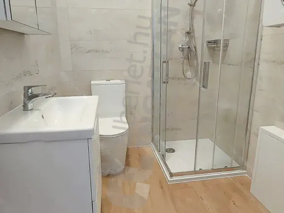 Kiadó lakás Budapest VII. kerület, Péterfy Sándor utca 45 nm