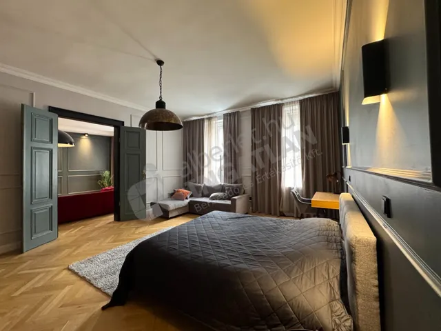 Kiadó lakás Budapest VI. kerület, Király utca 132 nm