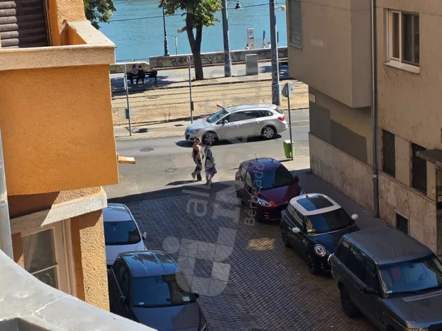 Kiadó lakás Budapest I. kerület, Vám utca 38 nm
