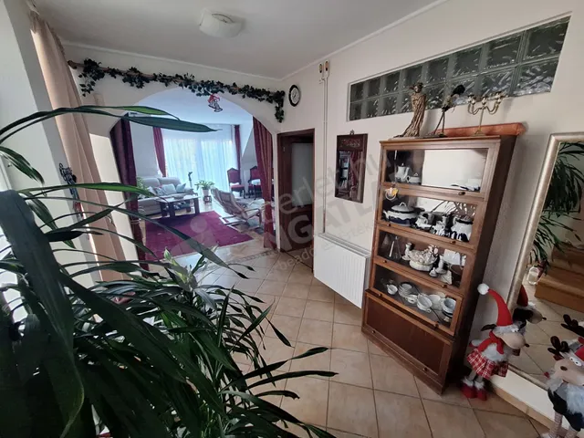 Eladó ház Budakeszi, Zichy Péter utca 220 nm