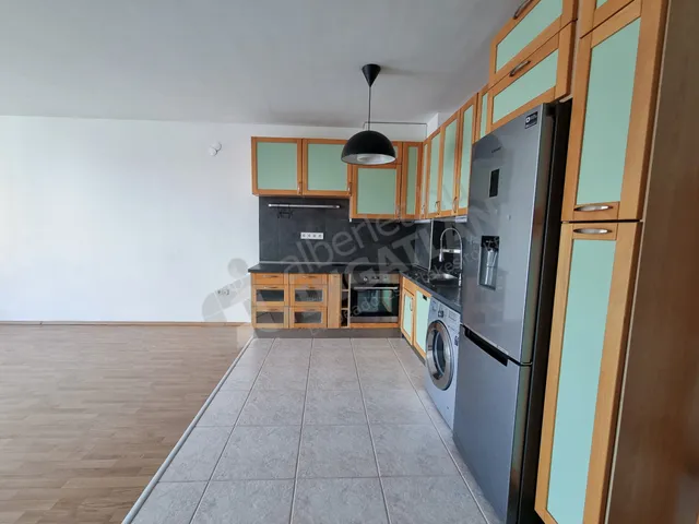 Kiadó lakás Budapest VIII. kerület, Lujza utca 66 nm