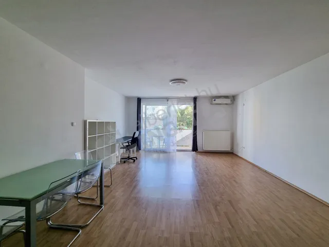 Kiadó lakás Budapest VIII. kerület, Lujza utca 66 nm