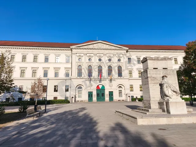 Kiadó lakás Budapest IX. kerület, Üllői út 79 nm