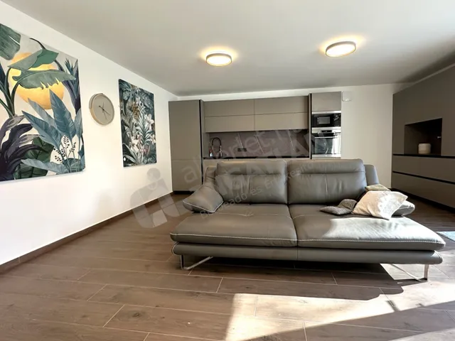 Kiadó lakás Budapest XII. kerület, Kissvábhegy, Székács utca 100 nm