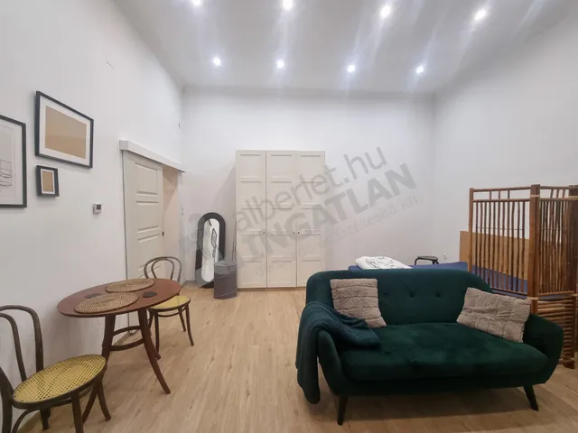 Kiadó lakás Budapest VII. kerület, Rákóczi út 40 nm