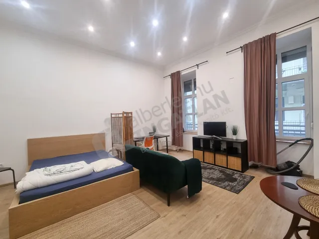 Kiadó lakás Budapest VII. kerület, Rákóczi út 40 nm