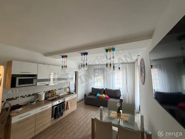 Kiadó lakás Budapest IV. kerület, Káposztásmegyer 37 nm