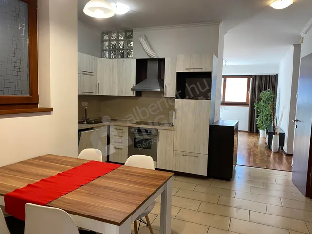 Kiadó lakás Budapest VI. kerület 102 nm